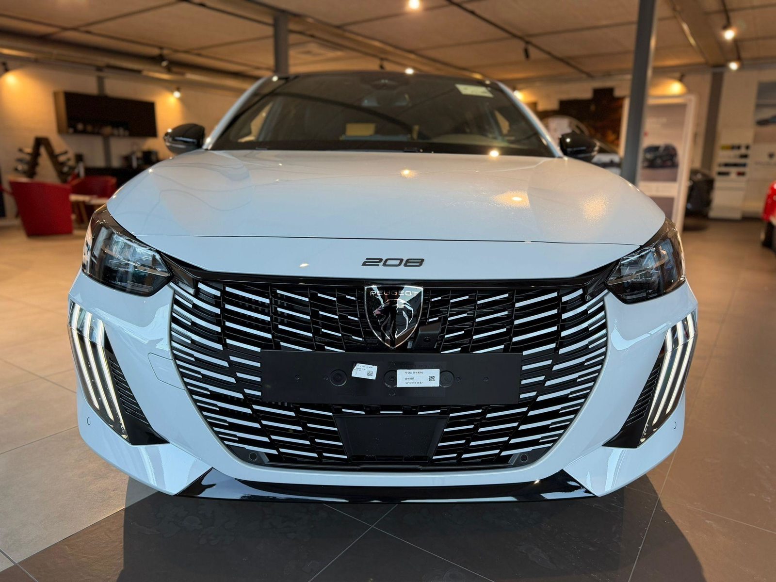 PEUGEOT 208 1.2 Hybrid 145 GT, Hybride Léger Essence/Électricité, Voiture nouvelle, Automatique - 7
