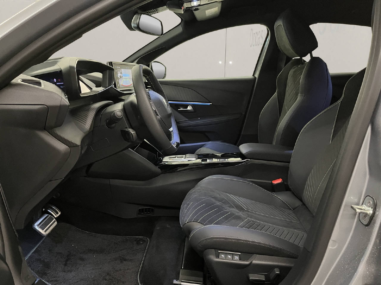 PEUGEOT 208 1.2 Hybrid 145 GT, Hybride Léger Essence/Électricité, Voiture nouvelle, Automatique - 6