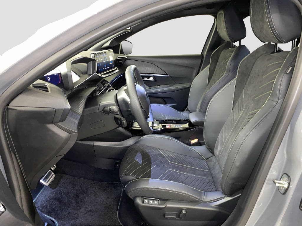 PEUGEOT 208 1.2 Hybrid 145 GT, Mild-Hybrid Petrol/Electric, New car, Automatic - 6