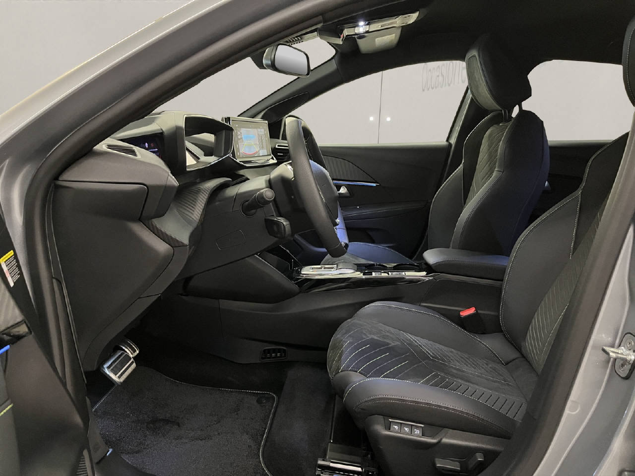 PEUGEOT 208 1.2 Hybrid 145 GT, Mild-Hybrid Petrol/Electric, New car, Automatic - 5