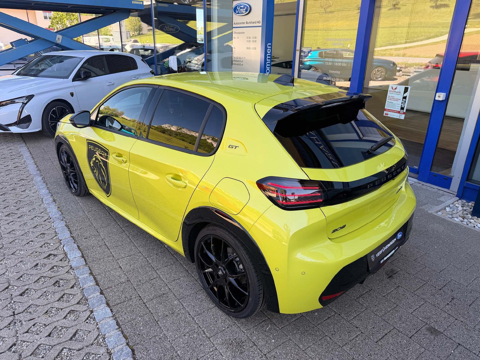 PEUGEOT 208 1.2 Hybrid 145 GT, Mild-Hybrid Benzin/Elektro, Neuwagen, Automatik - 5
