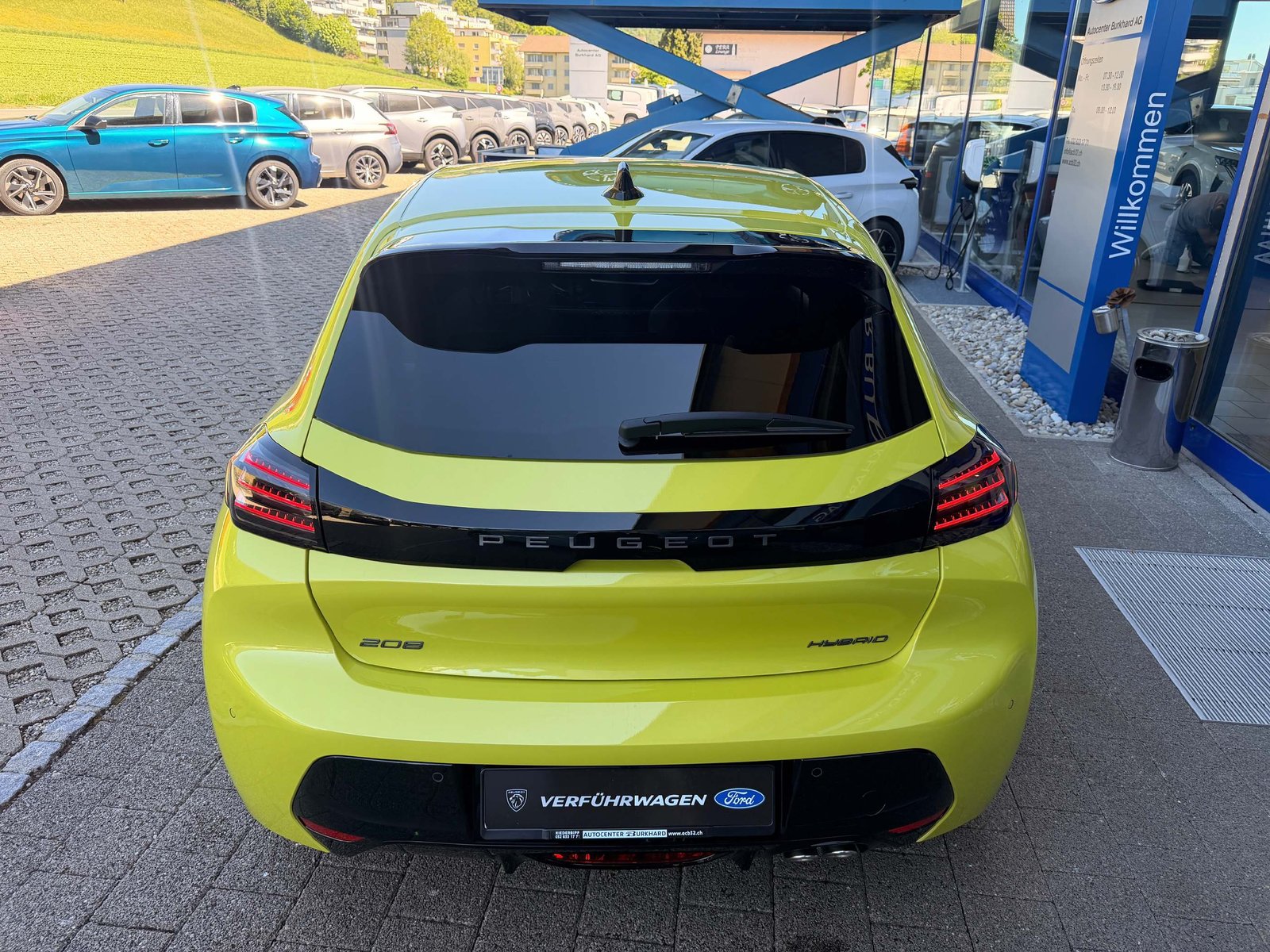 PEUGEOT 208 1.2 Hybrid 145 GT, Mild-Hybrid Benzin/Elektro, Neuwagen, Automatik - 6