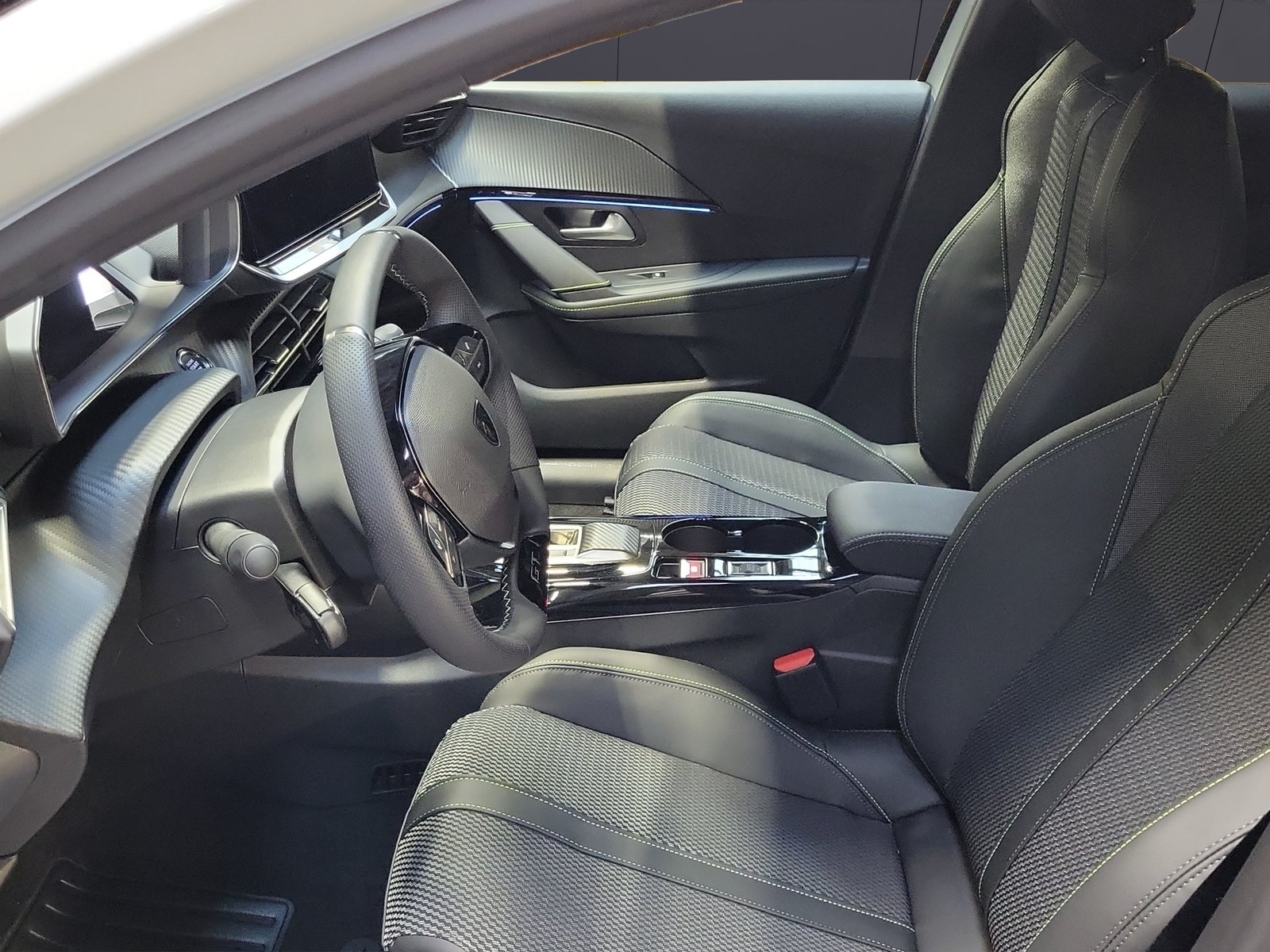 PEUGEOT 208 e GT, Elektro, Neuwagen, Automatik - 5