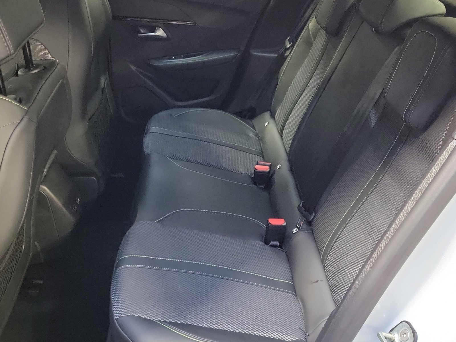 PEUGEOT 208 e GT, Elektro, Neuwagen, Automatik - 6