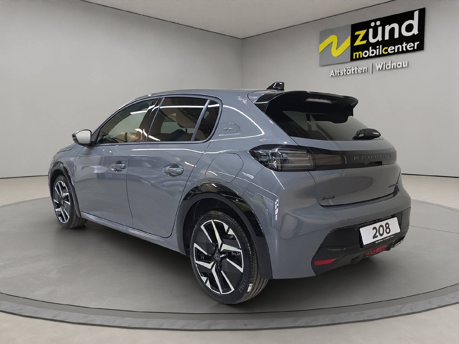 PEUGEOT 208 1.2 Hybrid 145 GT, Mild-Hybrid Petrol/Electric, New car, Automatic - 3