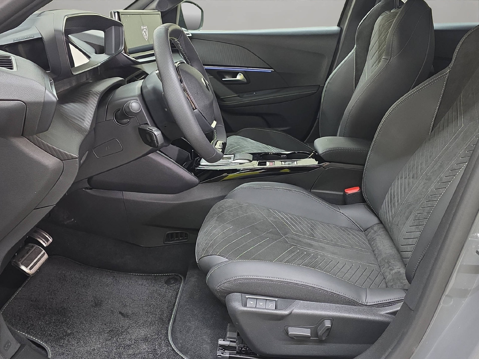 PEUGEOT 208 1.2 Hybrid 145 GT, Mild-Hybrid Petrol/Electric, New car, Automatic - 6