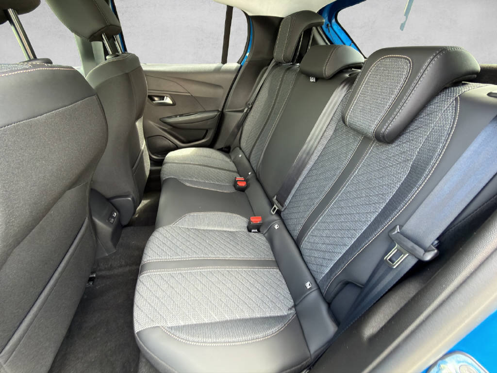 PEUGEOT 208 1.2 Hybrid Allure, Hybride Leggero Benzina/Elettrica, Auto nuove, Automatico - 7