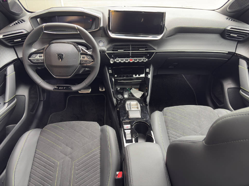 PEUGEOT 208 e-GT, Electric, New car, Automatic - 7