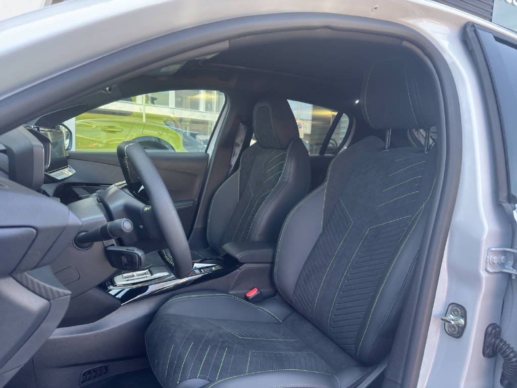 PEUGEOT 208 1.2 Hybrid 145 GT Exclusive, Mild-Hybrid Benzin/Elektro, Neuwagen, Automatik - 5