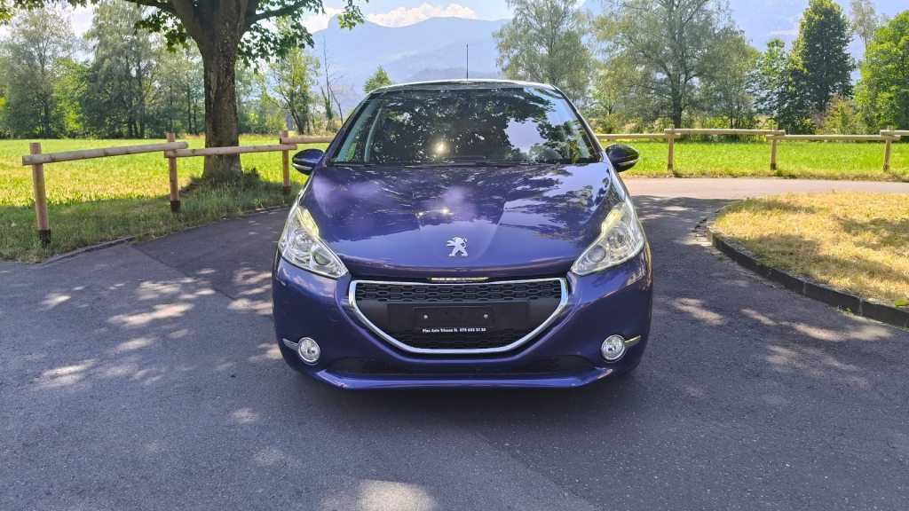PEUGEOT 208 1.4 VTi Active, Benzin, Occasion / Gebraucht, Handschaltung - 3