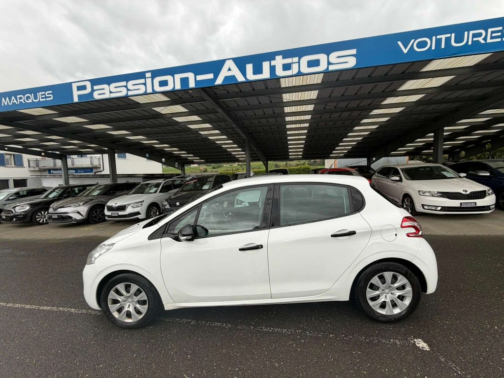 PEUGEOT 208 1.2 VTi Intuitive, Benzina, Occasioni / Usate, Manuale - 4