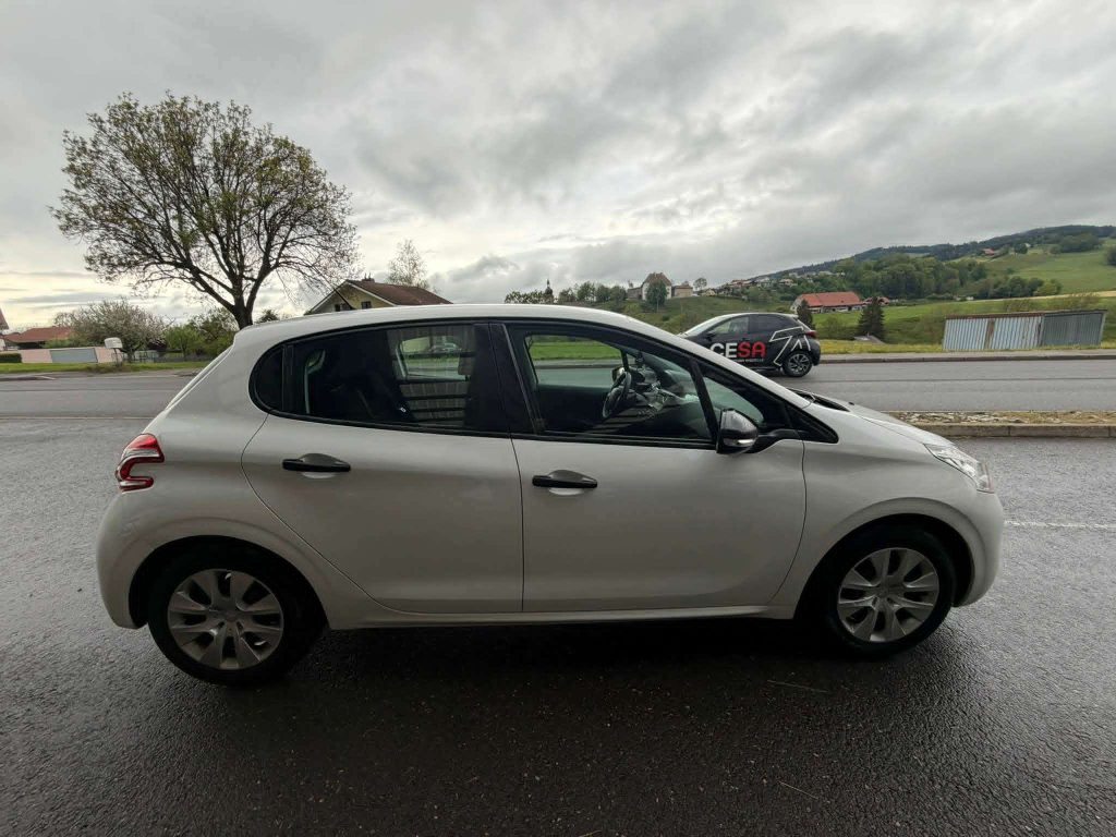 PEUGEOT 208 1.2 VTi Intuitive, Benzina, Occasioni / Usate, Manuale - 5