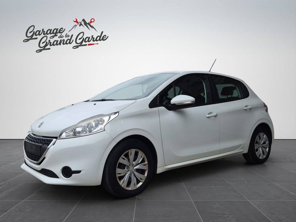 PEUGEOT 208 1.2 PureTech Access, Petrol, Second hand / Used, Manual - 2