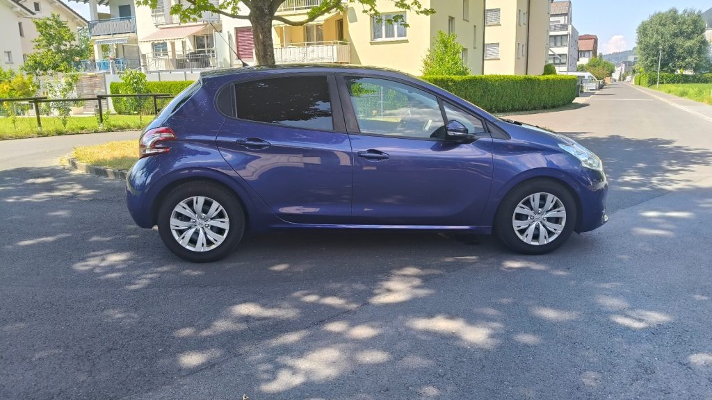 PEUGEOT 208 1.4 VTi Active, Benzin, Occasion / Gebraucht, Handschaltung - 7