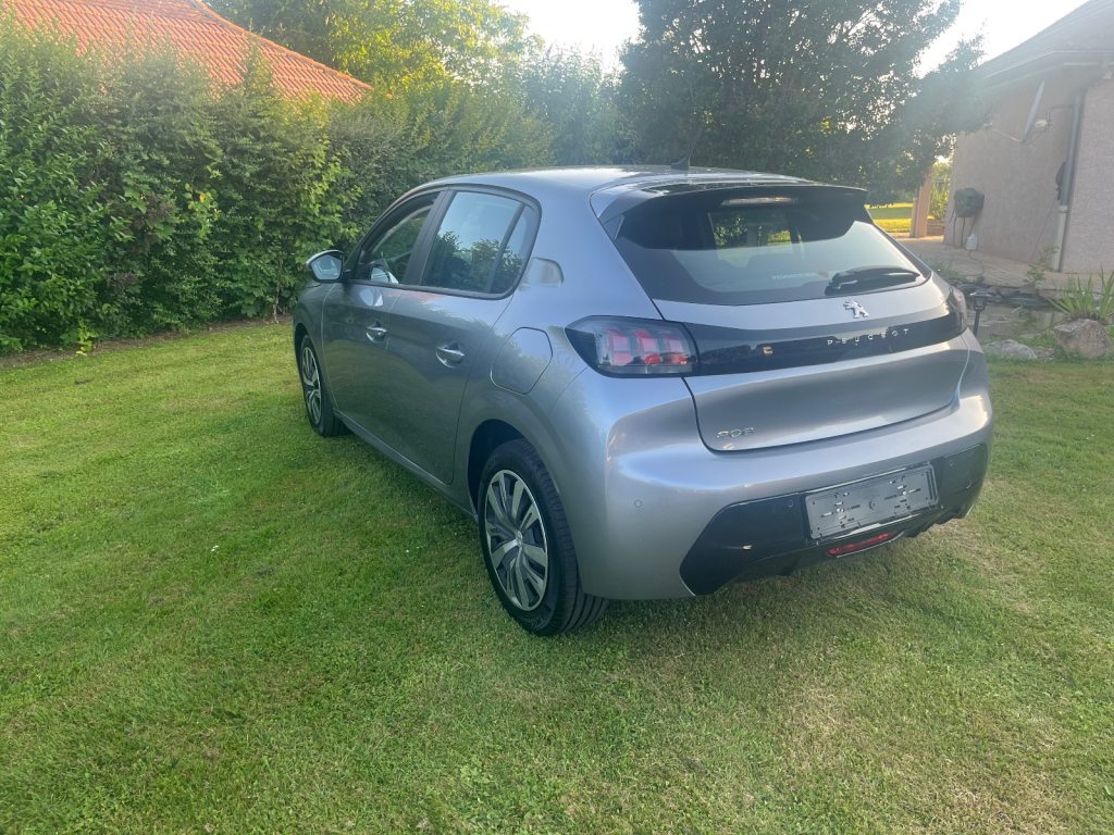 PEUGEOT 208 1.2 PureTech 100 Active, Benzin, Occasion / Gebraucht, Handschaltung - 3