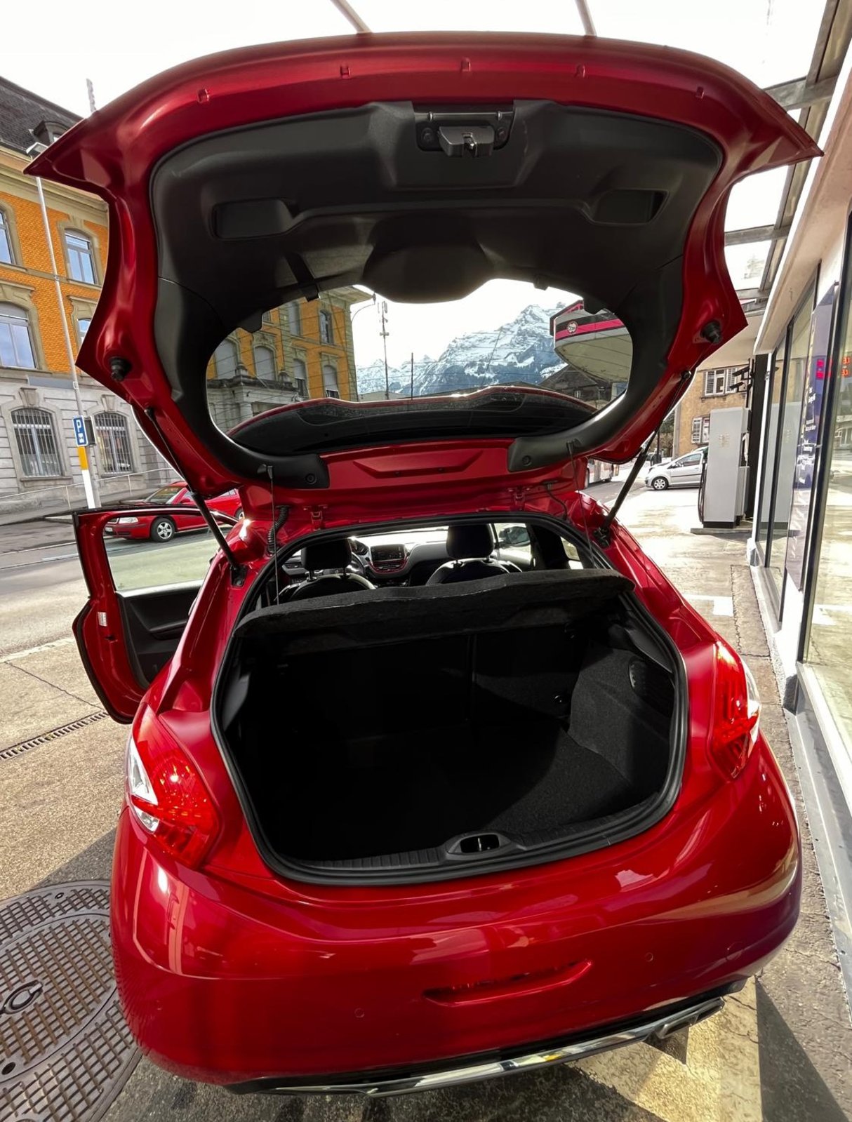PEUGEOT 208 1.6 Turbo 200 GTi, Benzin, Occasion / Gebraucht, Handschaltung - 4