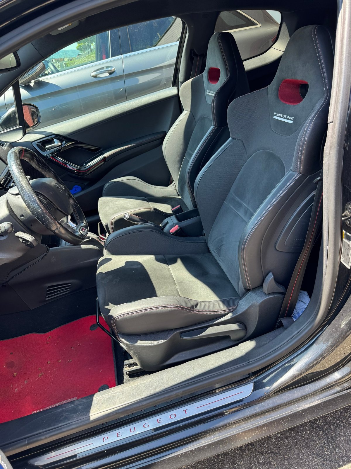 PEUGEOT 208 1.6 Turbo GTi Sport, Essence, Occasion / Utilisé, Manuelle - 6