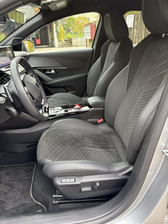 PEUGEOT 208 1.2 Hybrid 145 GT, Hybride Léger Essence/Électricité, Occasion / Utilisé, Automatique - 6