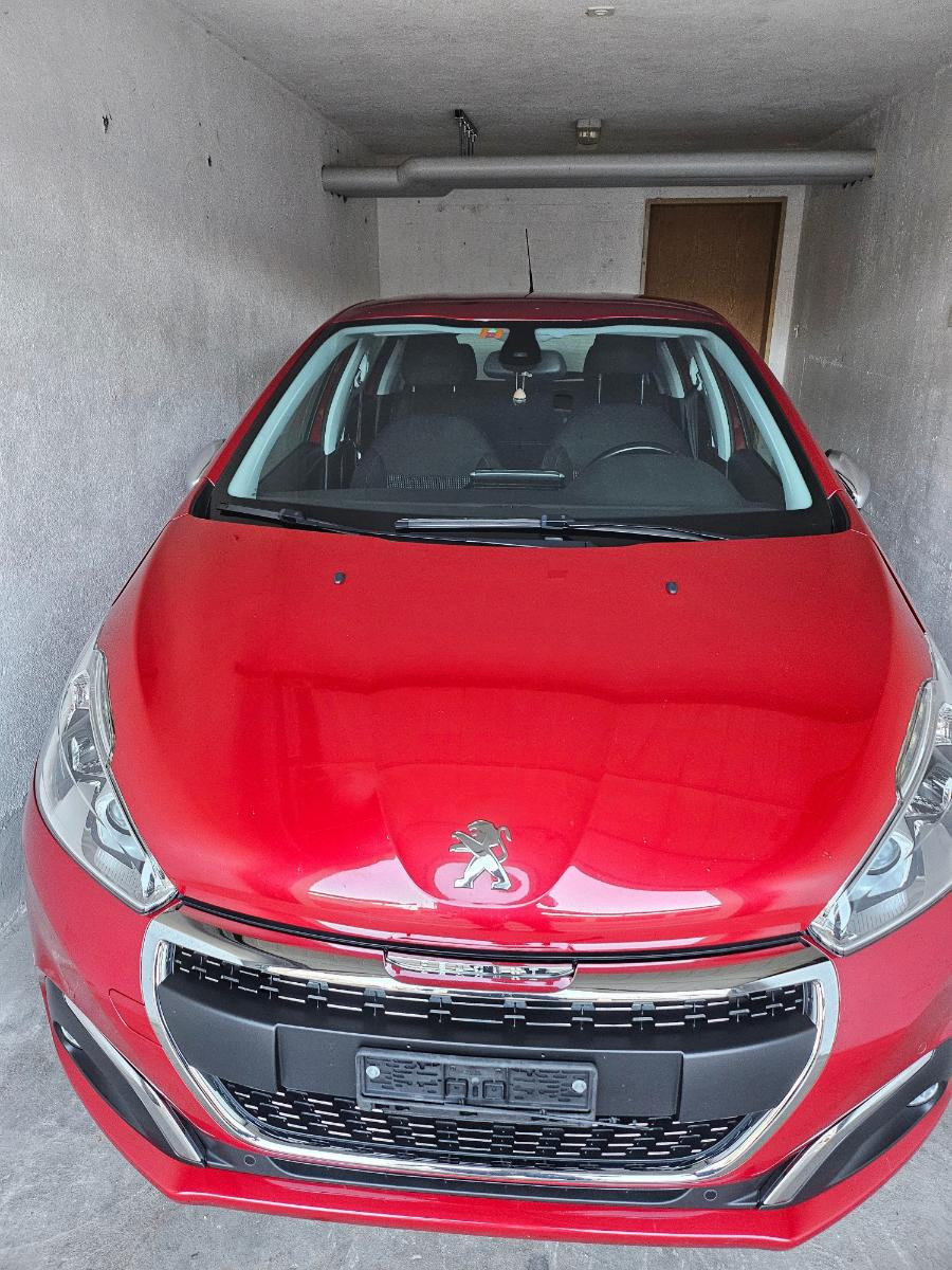 PEUGEOT 208 1.2 PureTech Allure S/S