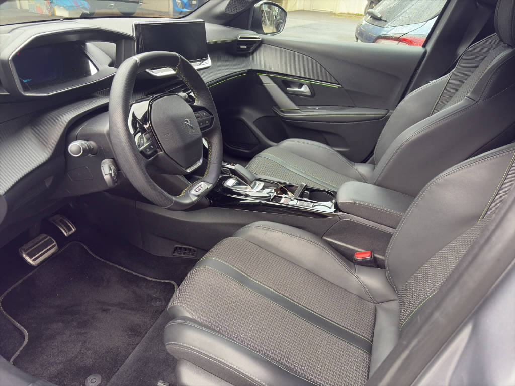 PEUGEOT 208 e-GT, Électrique, Occasion / Utilisé, Automatique - 5