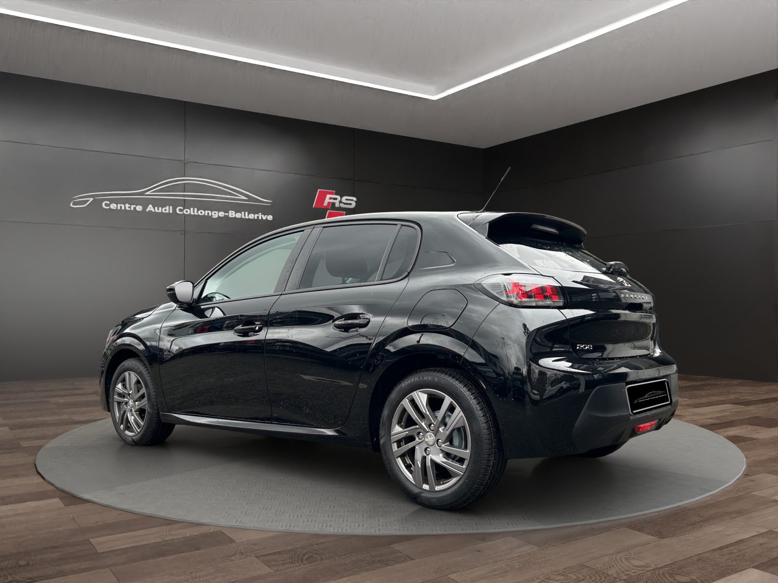PEUGEOT 208 1.2 PureTech Act.Pack, Essence, Occasion / Utilisé, Manuelle - 4