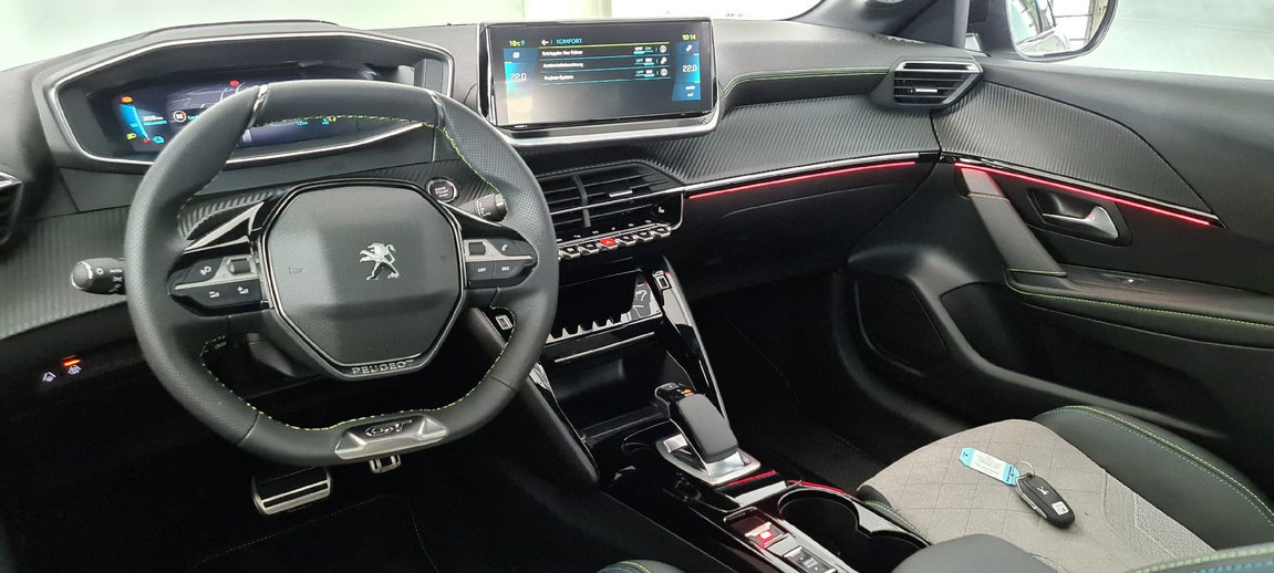 PEUGEOT 208 Elektrik GT Pack, Elektro, Occasion / Gebraucht, Automat - 7