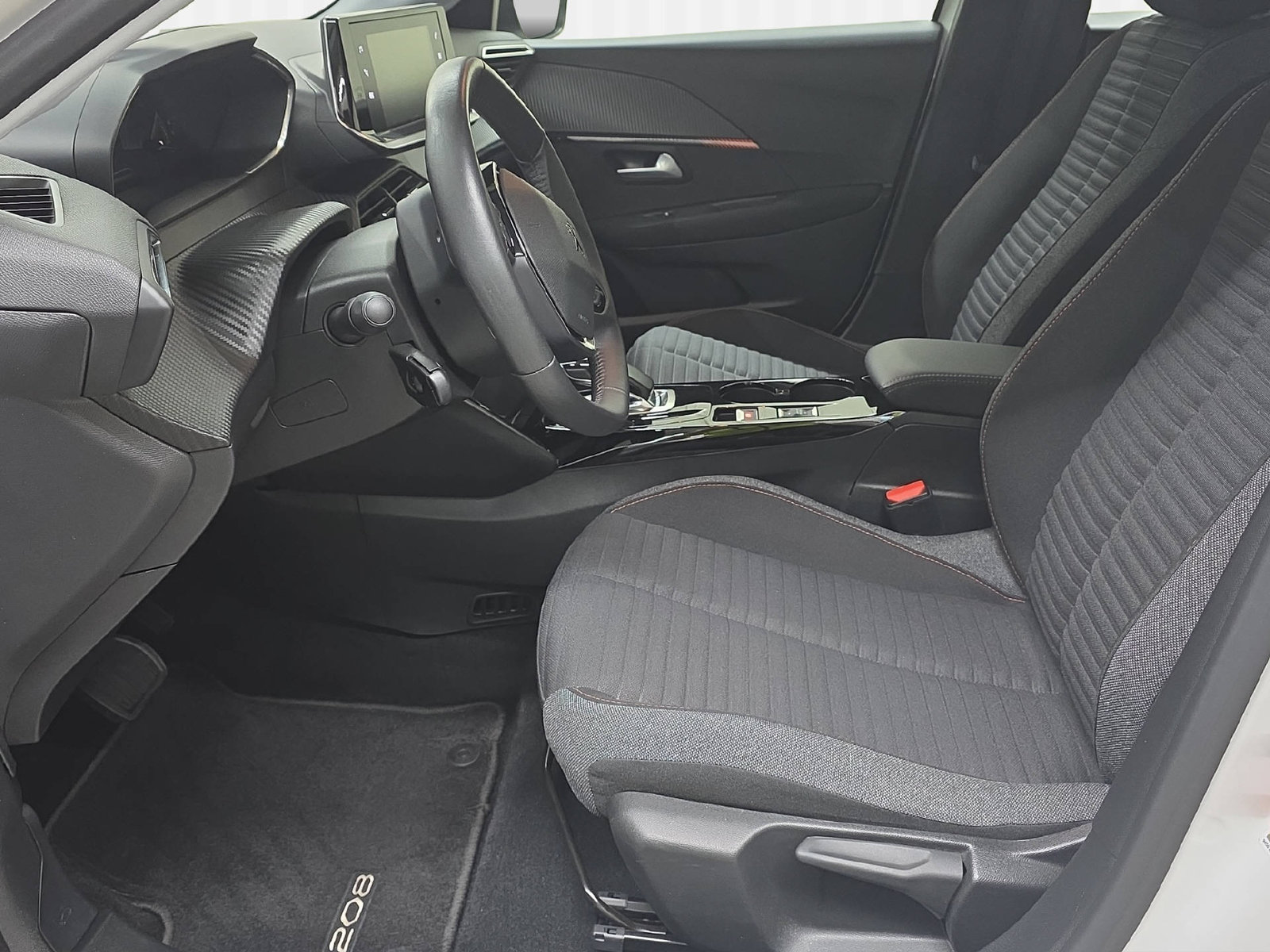 PEUGEOT e-208 136 PS Active, Electric, Second hand / Used, Automatic - 6