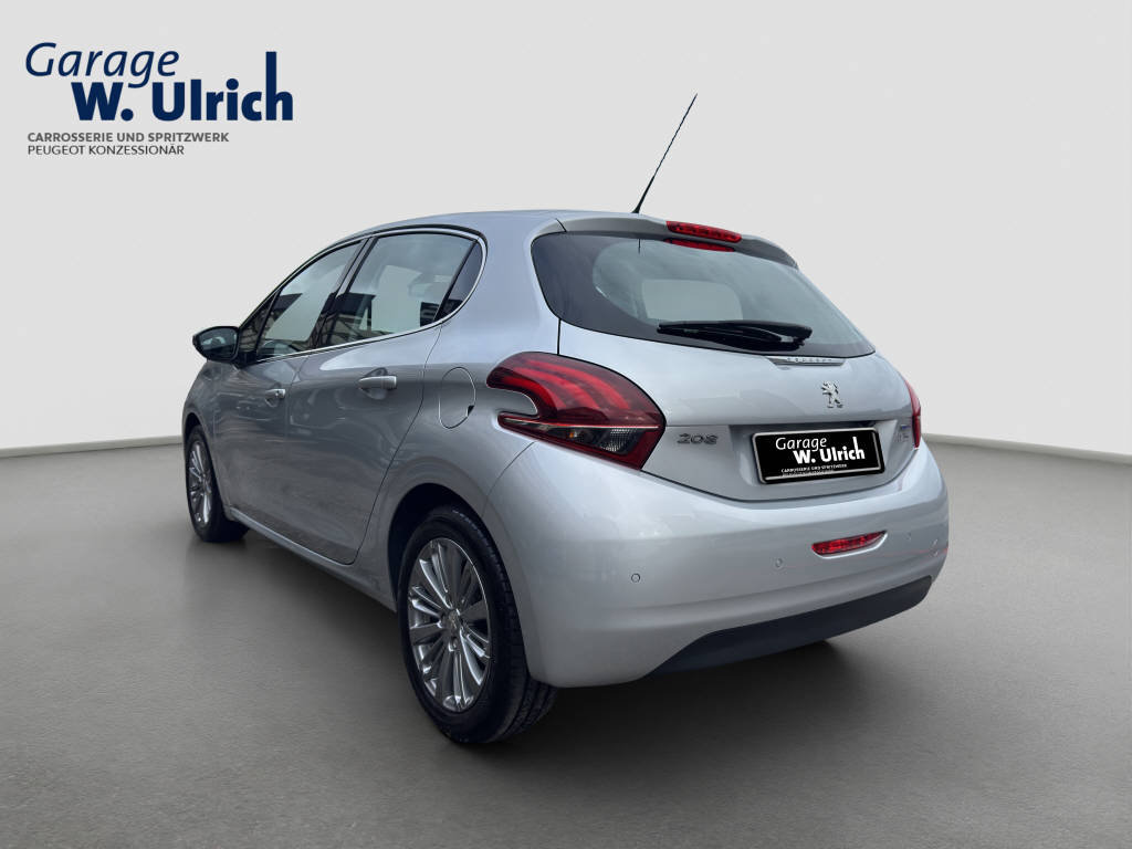 PEUGEOT 208 1.2 PureTech Allure S/S, Petrol, Second hand / Used, Automatic - 4
