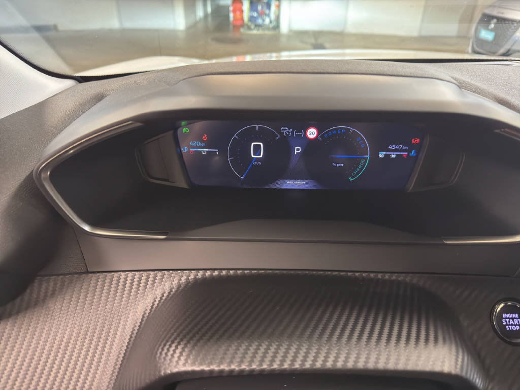 PEUGEOT 208 1.2 Hybrid Allure, Full-Hybrid Petrol/Electric, Second hand / Used, Automatic - 6