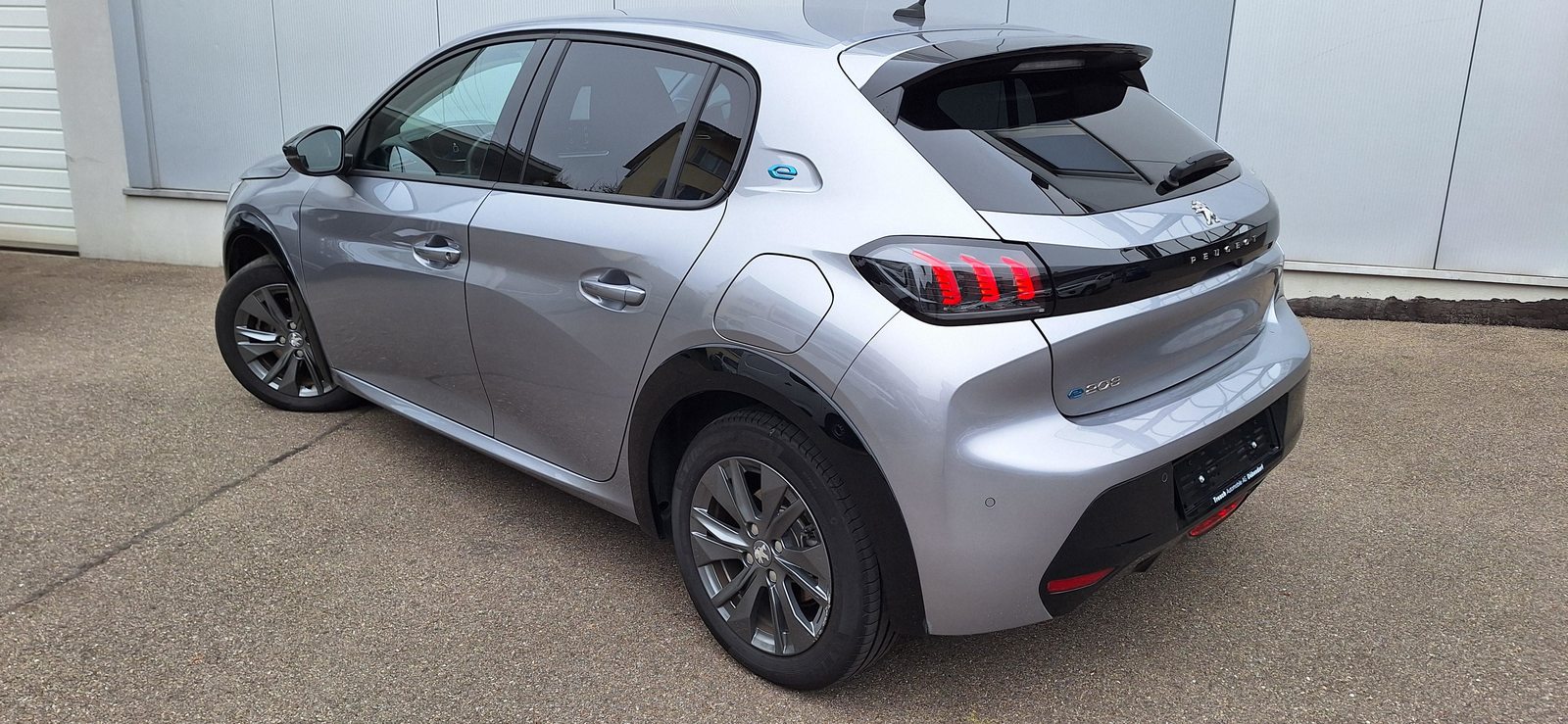 PEUGEOT 208 e-Allure 11kW 3-Phasen OBC/50kWh Batterie, Elektro, Occasion / Gebraucht, Automatik - 3