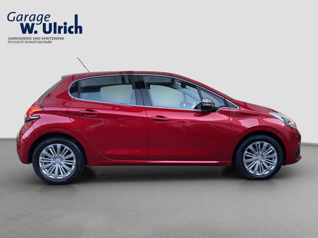 PEUGEOT 208 1.2 PureTech Allure S/S, Benzin, Occasion / Gebraucht, Automatik - 7
