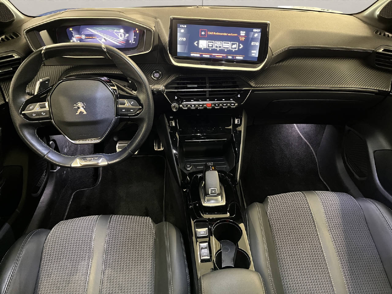 PEUGEOT 208 1.2 PureTech 130 GT Line, Benzin, Occasion / Gebraucht, Automatik - 6