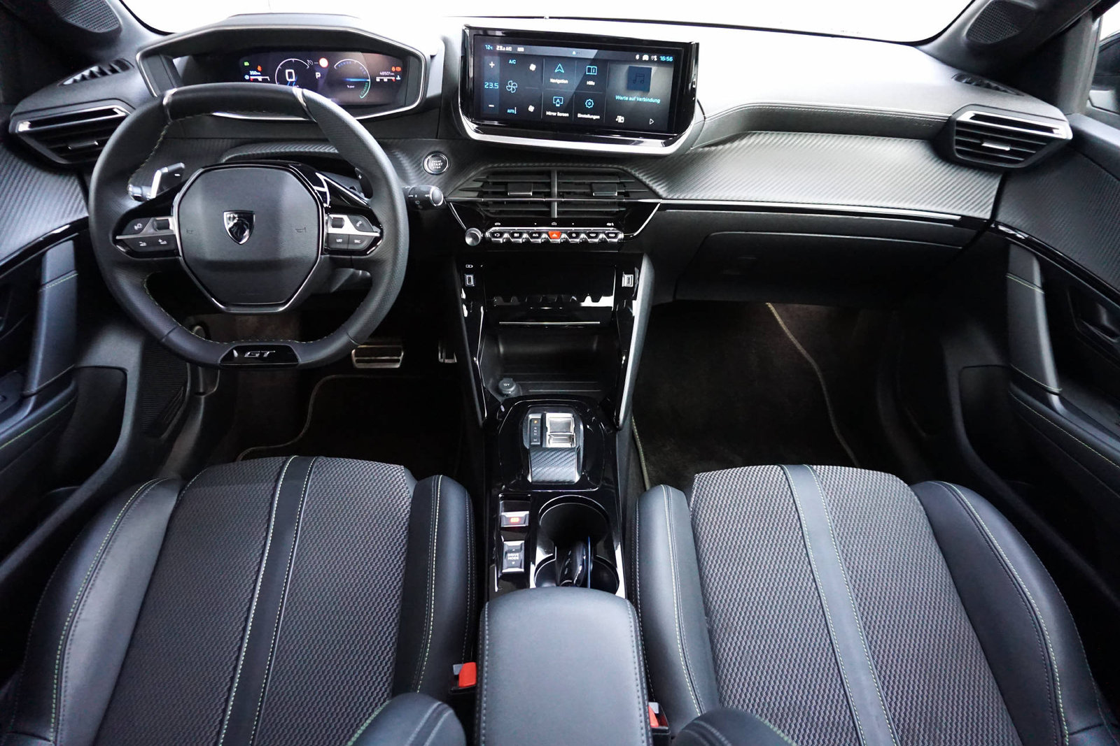 PEUGEOT 208 1.2 Hybrid 145 GT, Mild-Hybrid Petrol/Electric, Second hand / Used, Automatic - 4