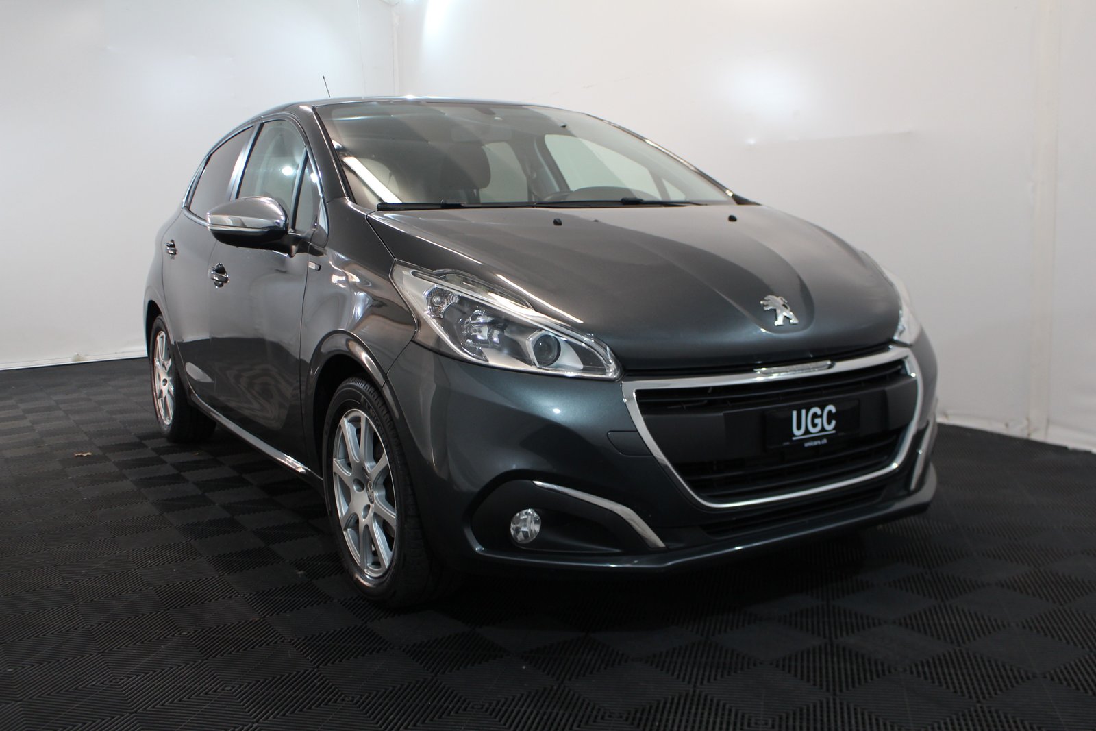 PEUGEOT 208 1.2 PureTech Style