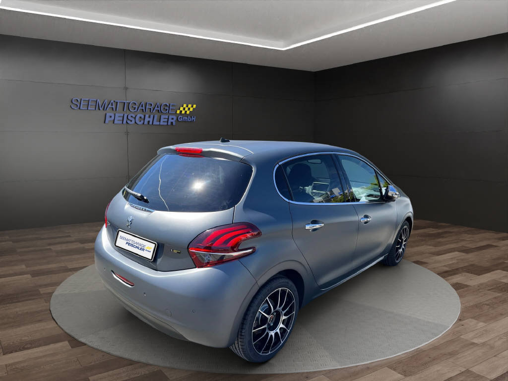 PEUGEOT 208 1.2 PureTech Allure S/S, Essence, Occasion / Utilisé, Automatique - 6