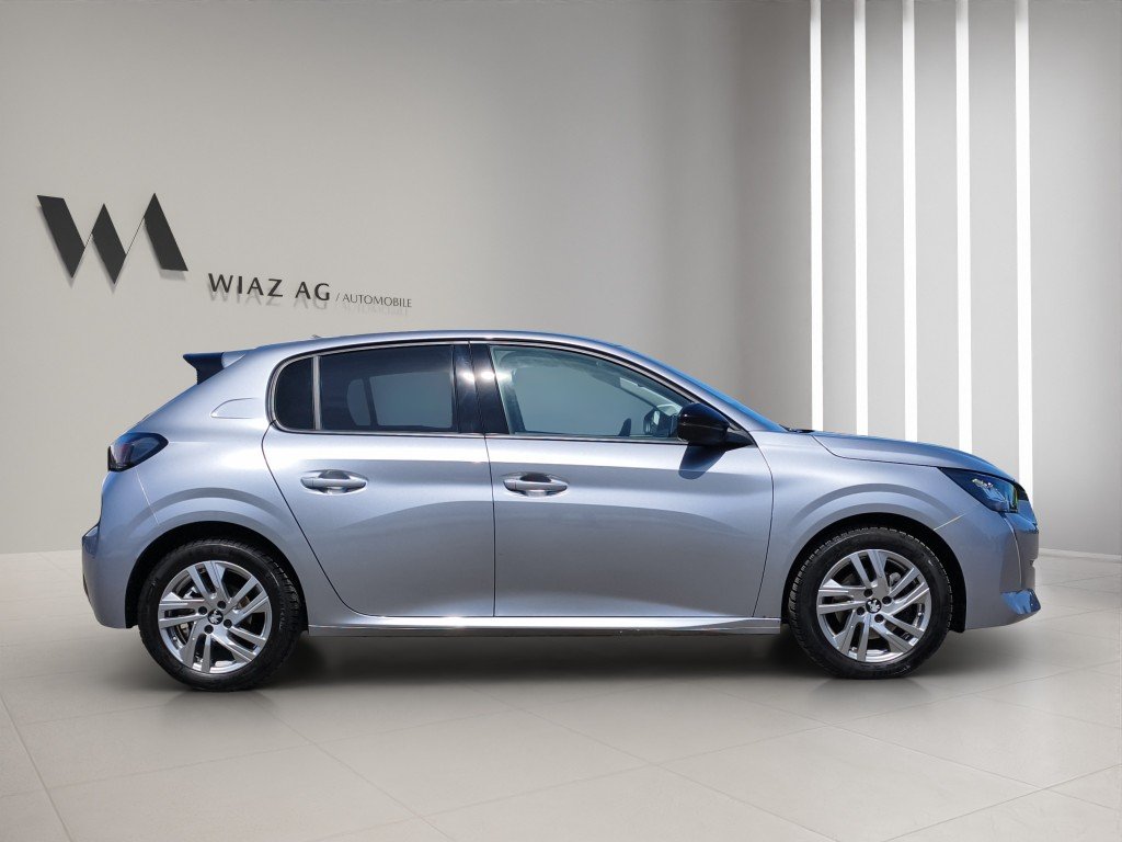 PEUGEOT 208 1.2 PureTech 100 Allure, Petrol, Second hand / Used, Automatic - 7