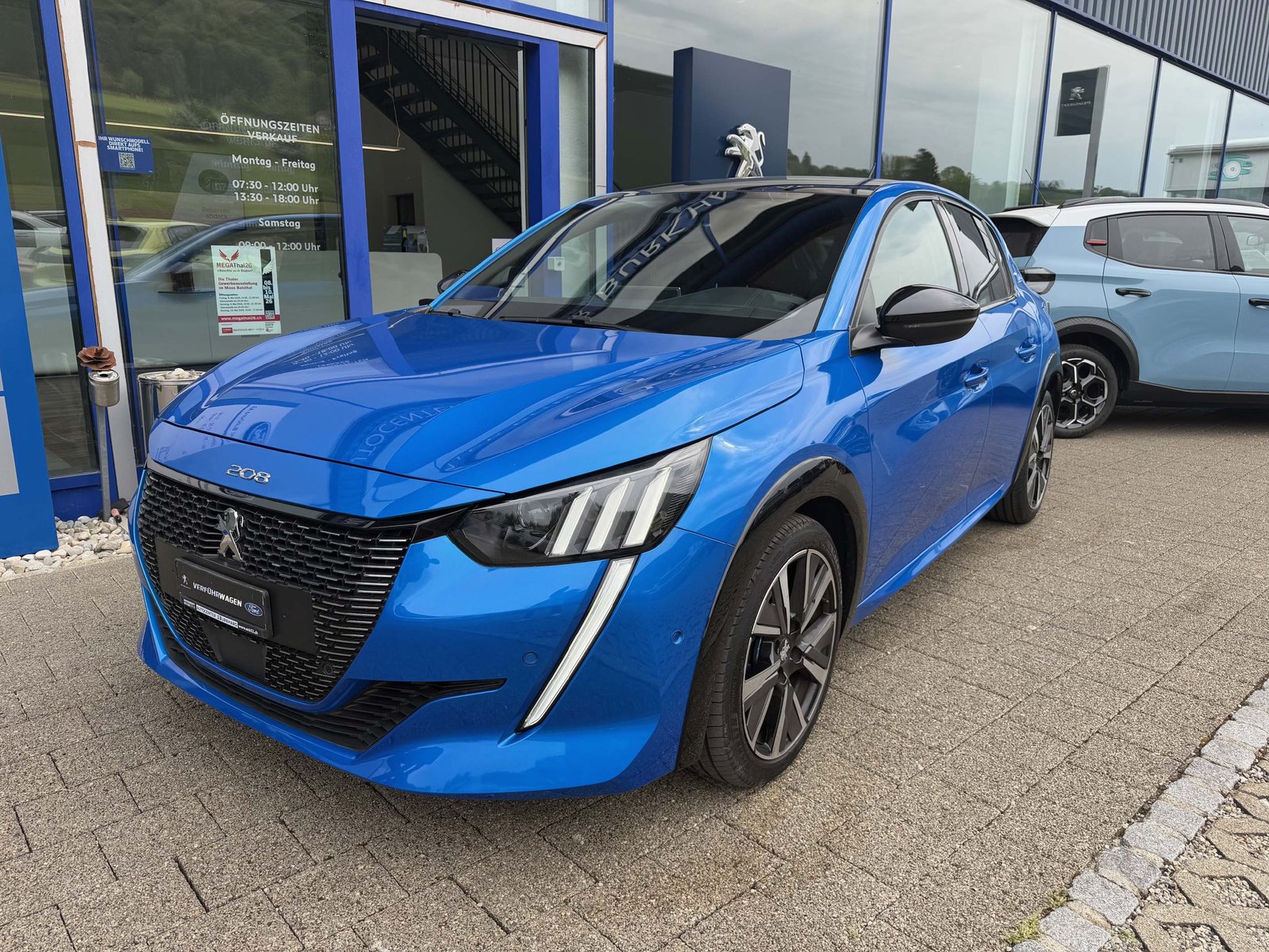 PEUGEOT 208 1.2 PureTech 130 GT Line, Benzina, Occasioni / Usate, Automatico - 2