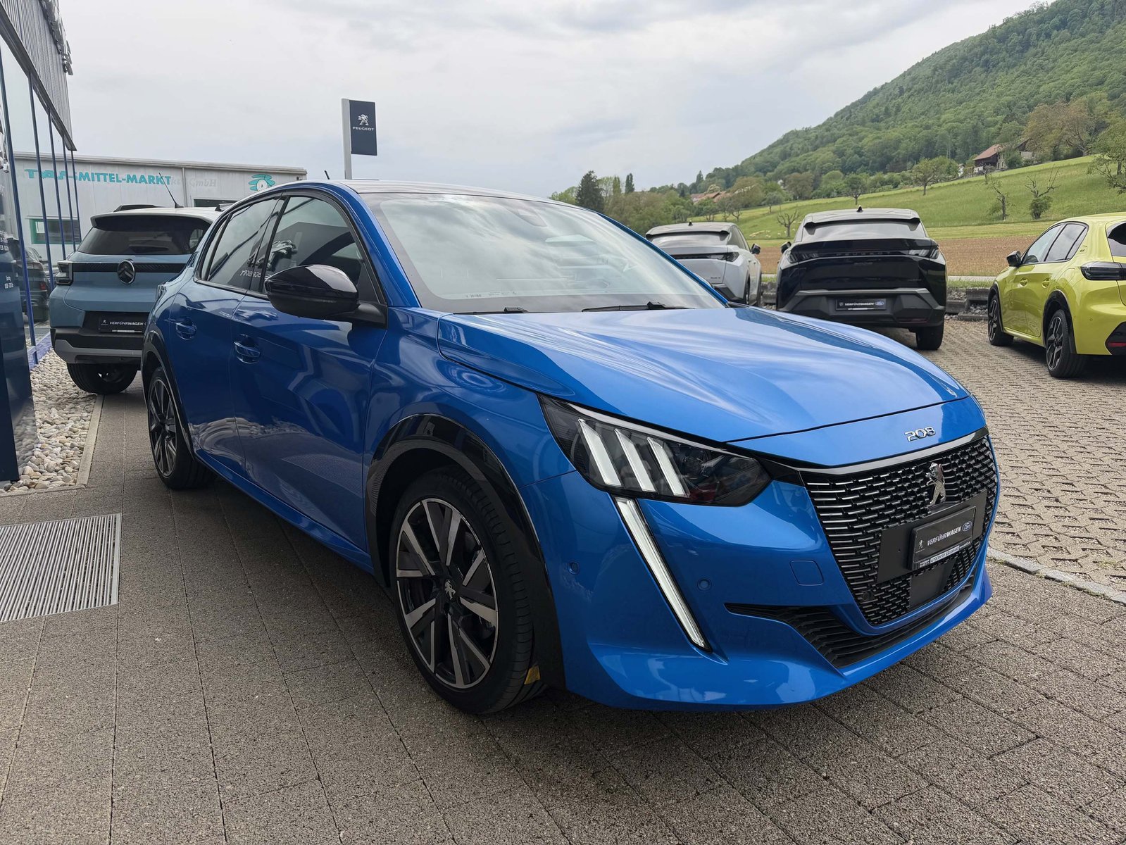 PEUGEOT 208 1.2 PureTech 130 GT Line, Benzina, Occasioni / Usate, Automatico - 3