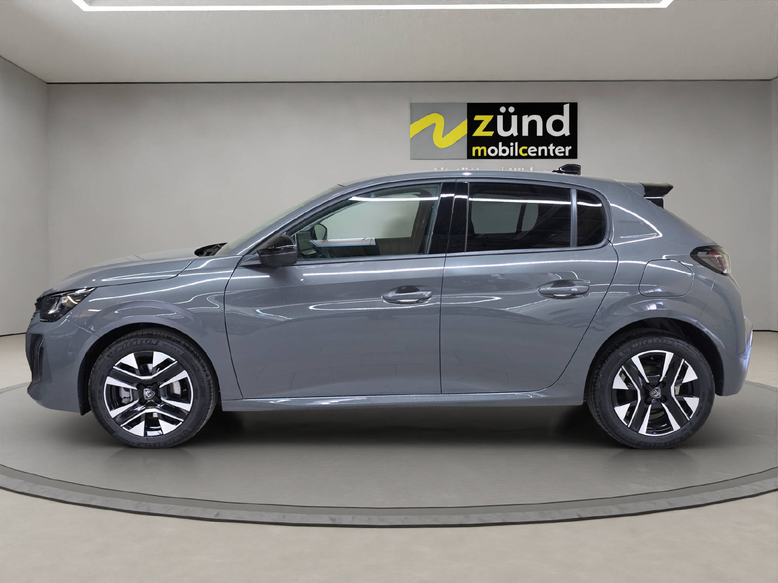 PEUGEOT 208 1.2 Hybrid Allure, Mild-Hybrid Benzin/Elektro, Occasion / Gebraucht, Automatik - 2