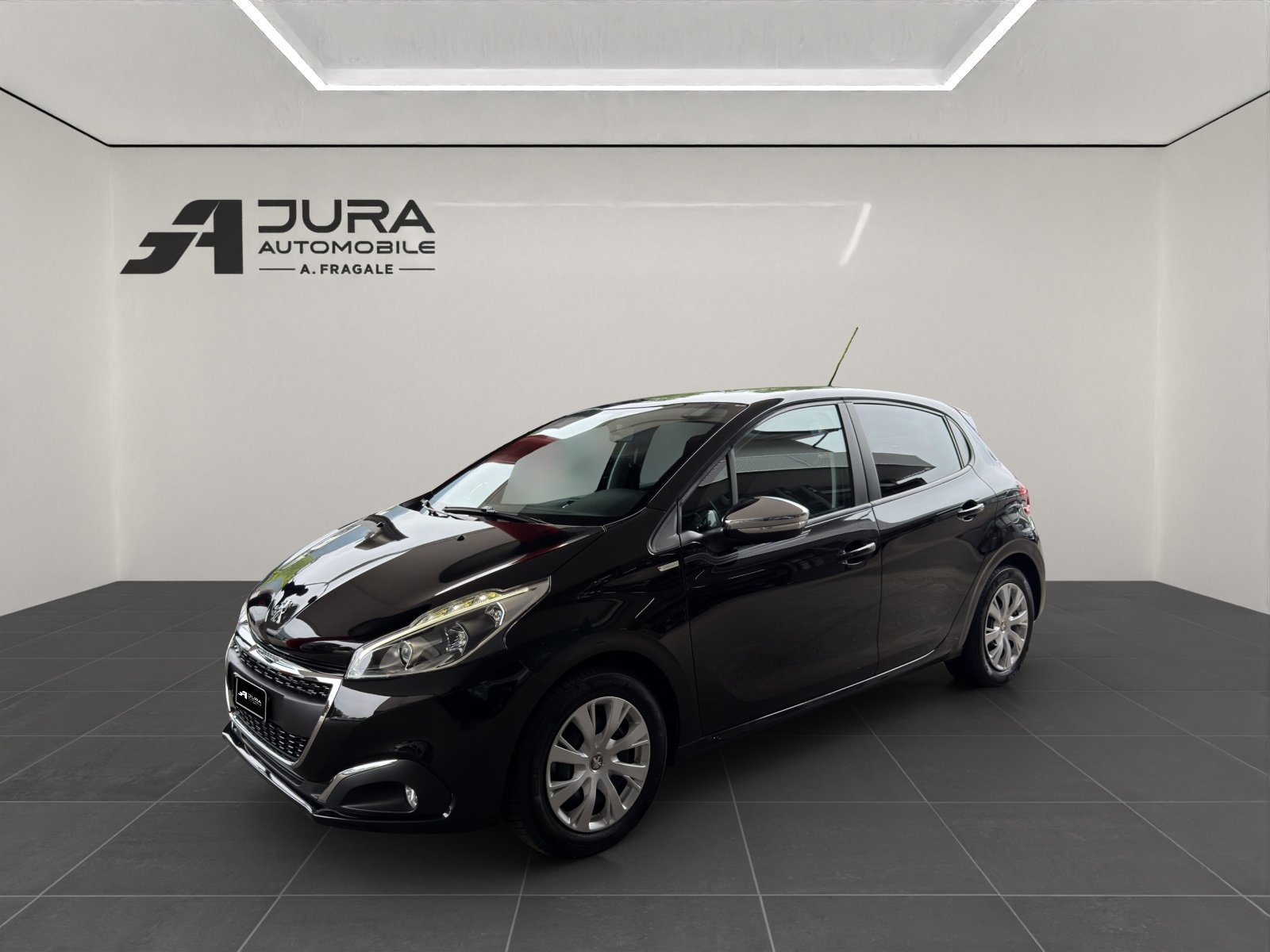 PEUGEOT 208 1.2 PureTech Urban S. EGS S/S, Essence, Occasion / Utilisé, Automatique - 2