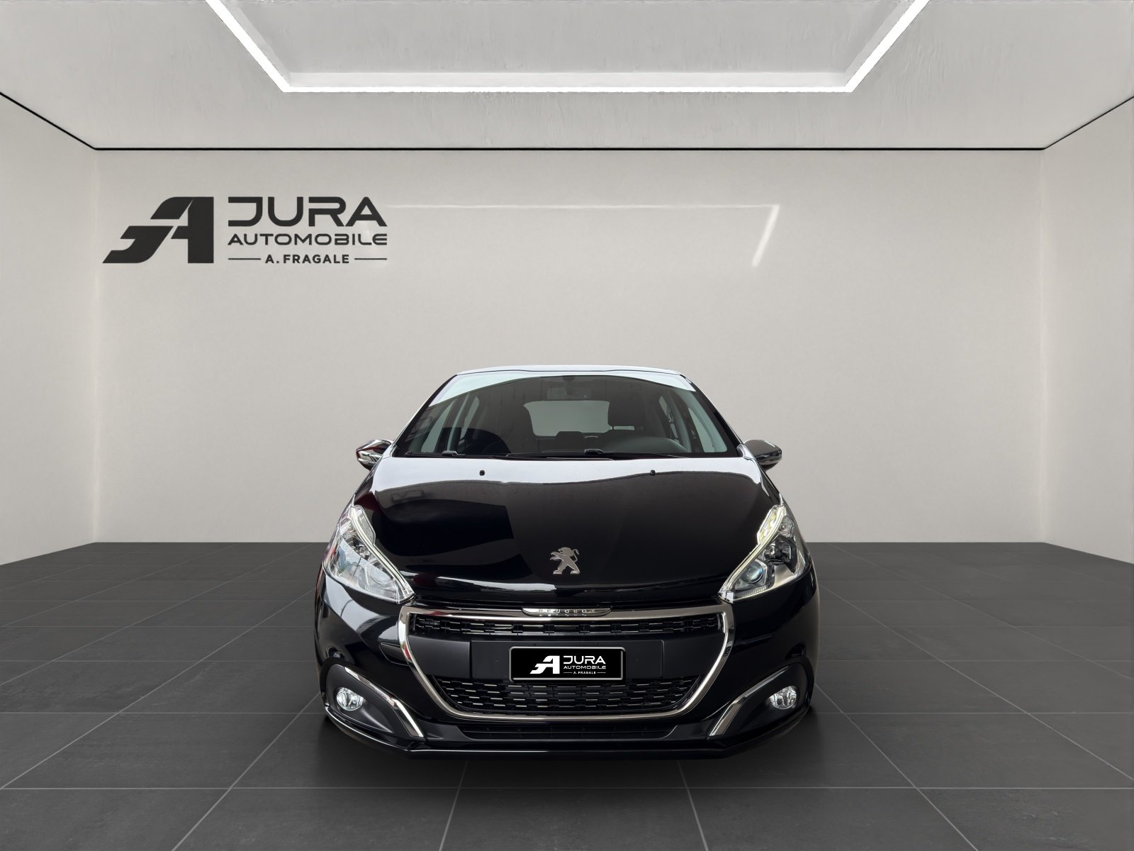 PEUGEOT 208 1.2 PureTech Urban S. EGS S/S, Essence, Occasion / Utilisé, Automatique - 3