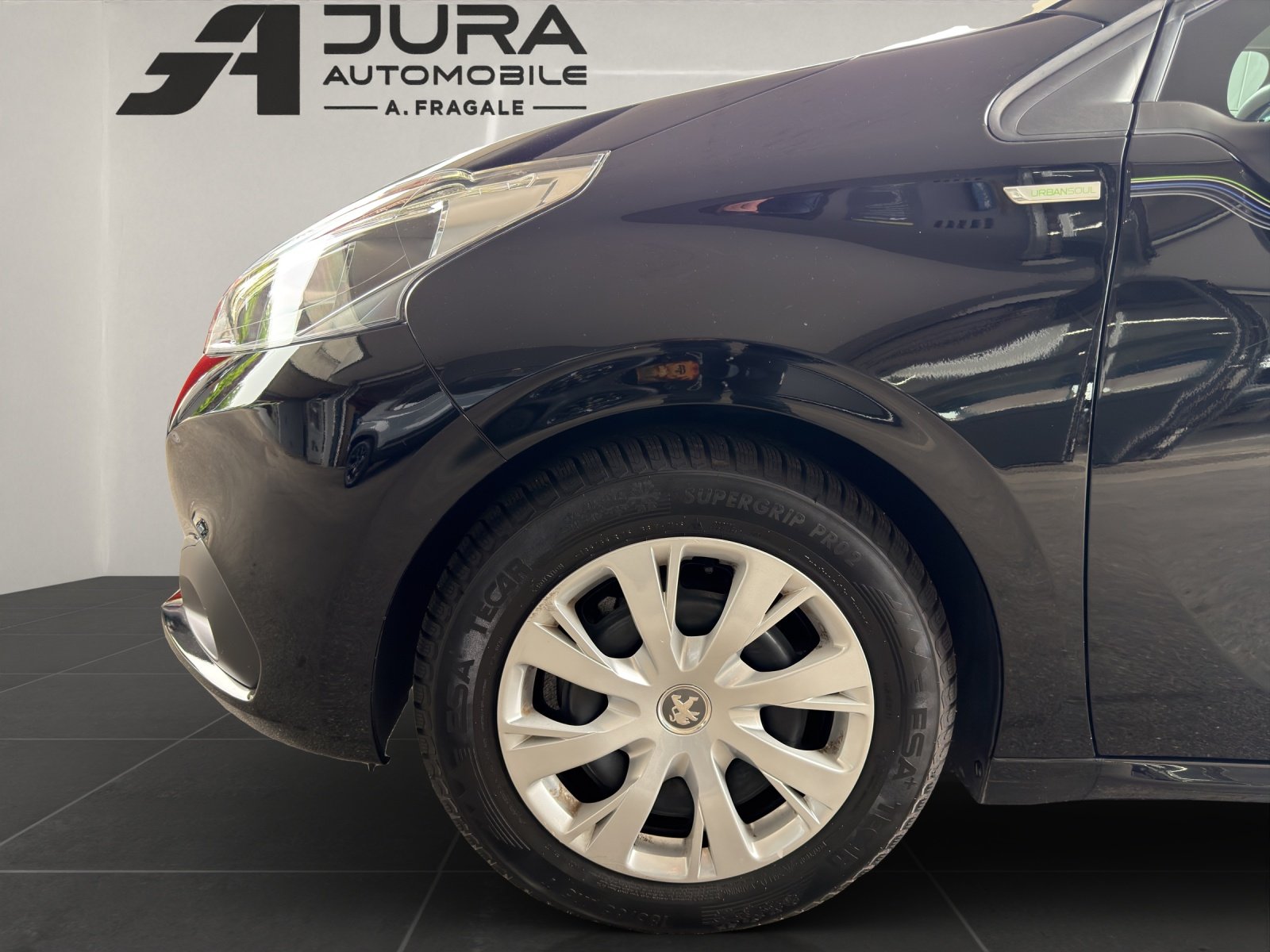 PEUGEOT 208 1.2 PureTech Urban S. EGS S/S, Essence, Occasion / Utilisé, Automatique - 7