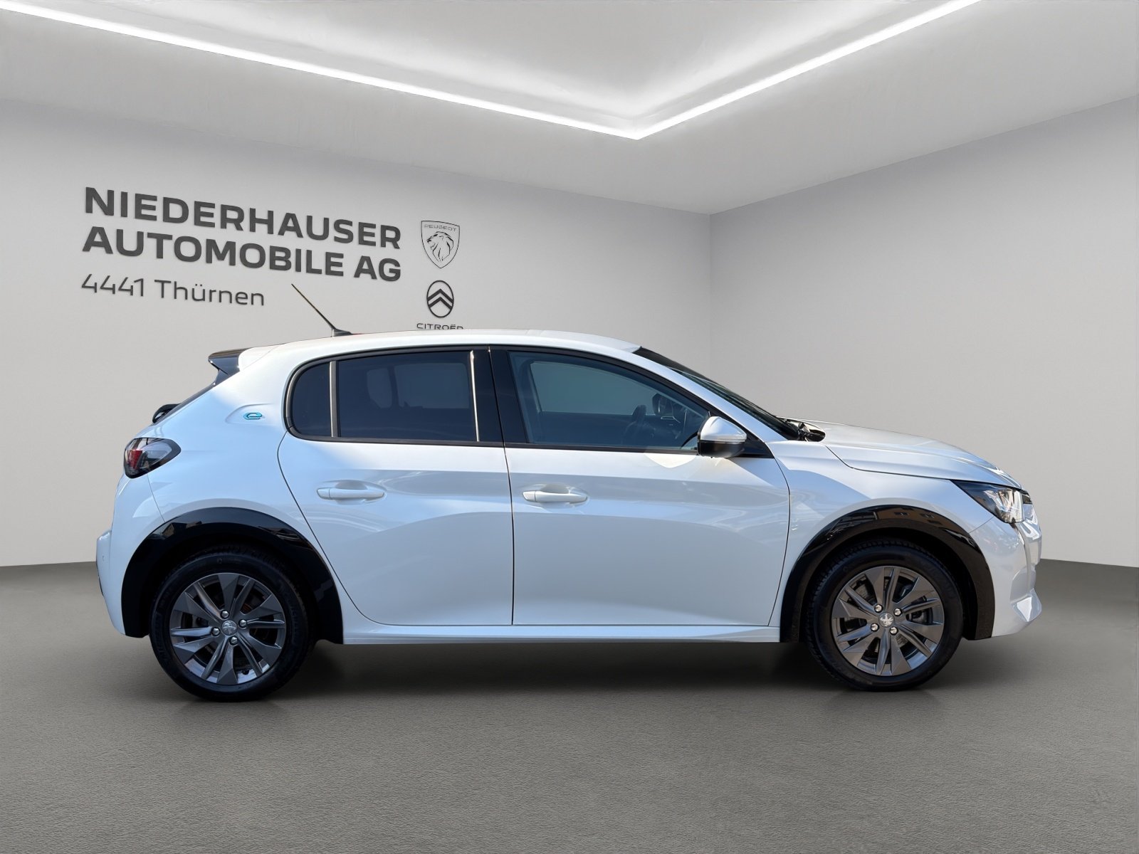 PEUGEOT 208 e-Allure Pack, Électrique, Occasion / Utilisé, Automatique - 2