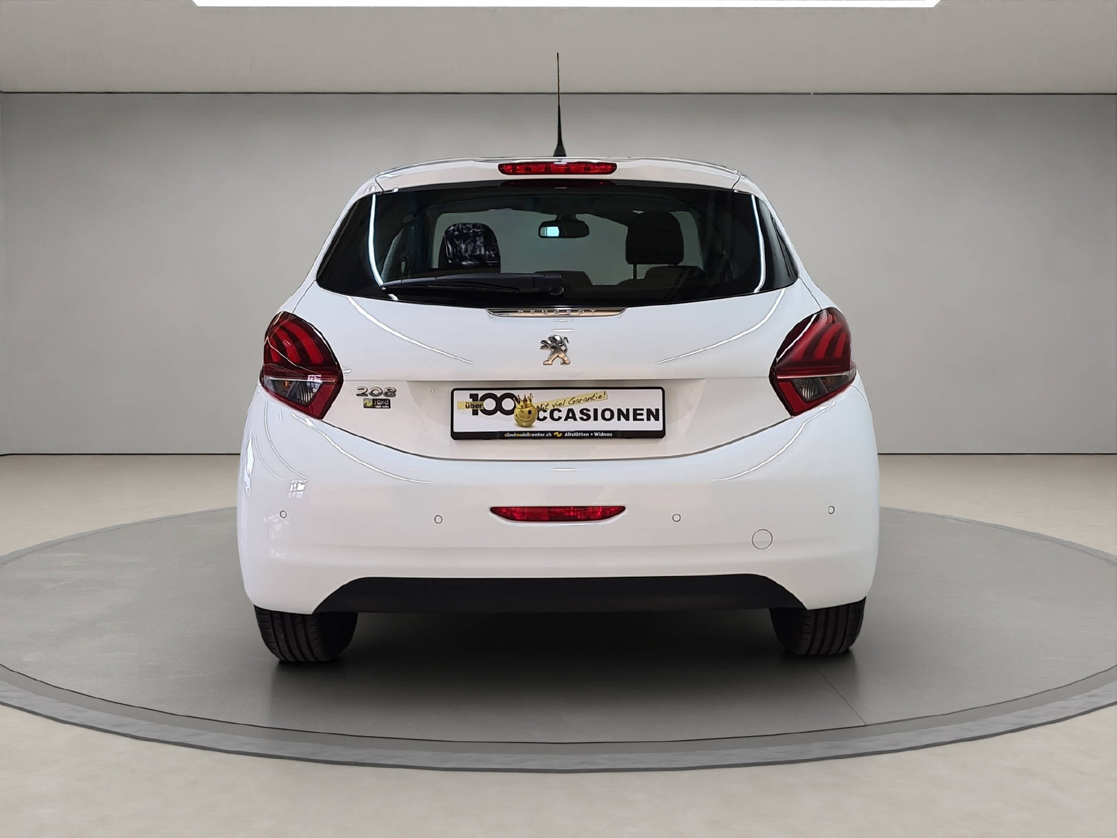 PEUGEOT 208 1.2 PureTech Active S/S, Benzin, Occasion / Gebraucht, Handschaltung - 4