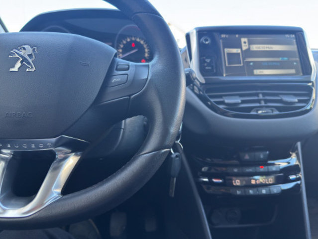 PEUGEOT 208 1.6 VTI Intuitive, Petrol, Second hand / Used, Manual - 5