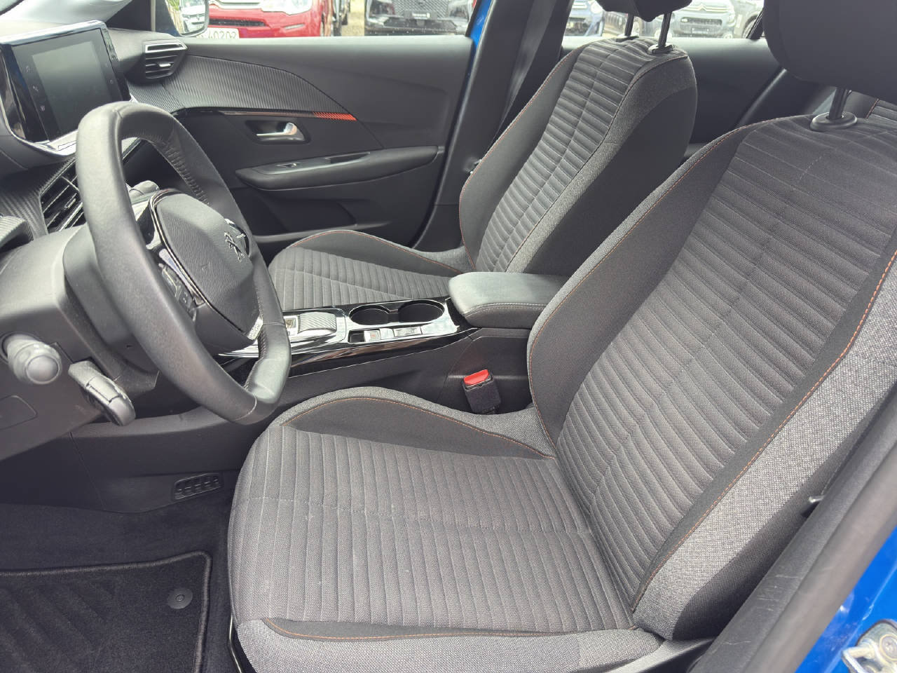 PEUGEOT 208 e-Active Pack, Elektro, Occasion / Gebraucht, Automatik - 5