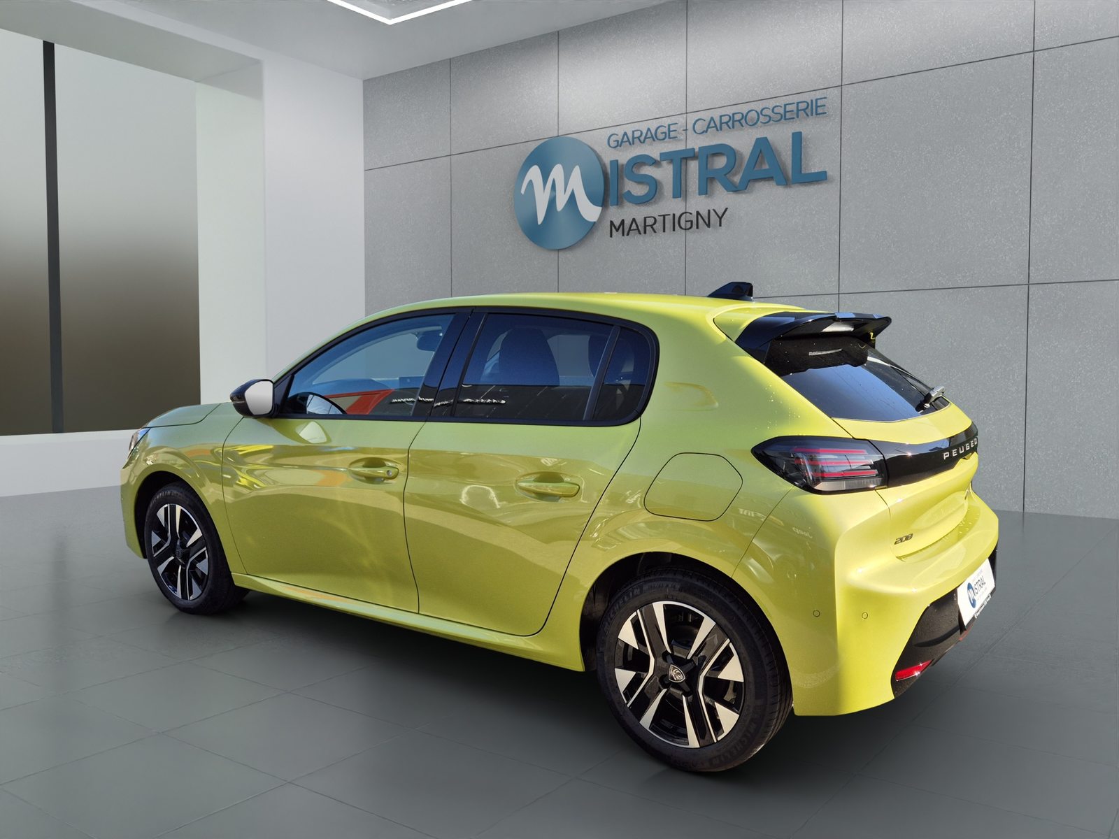 PEUGEOT 208 1.2 Hybrid Allure, Mild-Hybrid Petrol/Electric, Second hand / Used, Automatic - 3