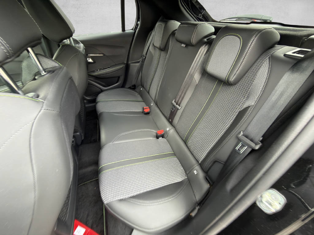 PEUGEOT 208 1.2 PureTech 100 GT, Essence, Occasion / Utilisé, Automatique - 7