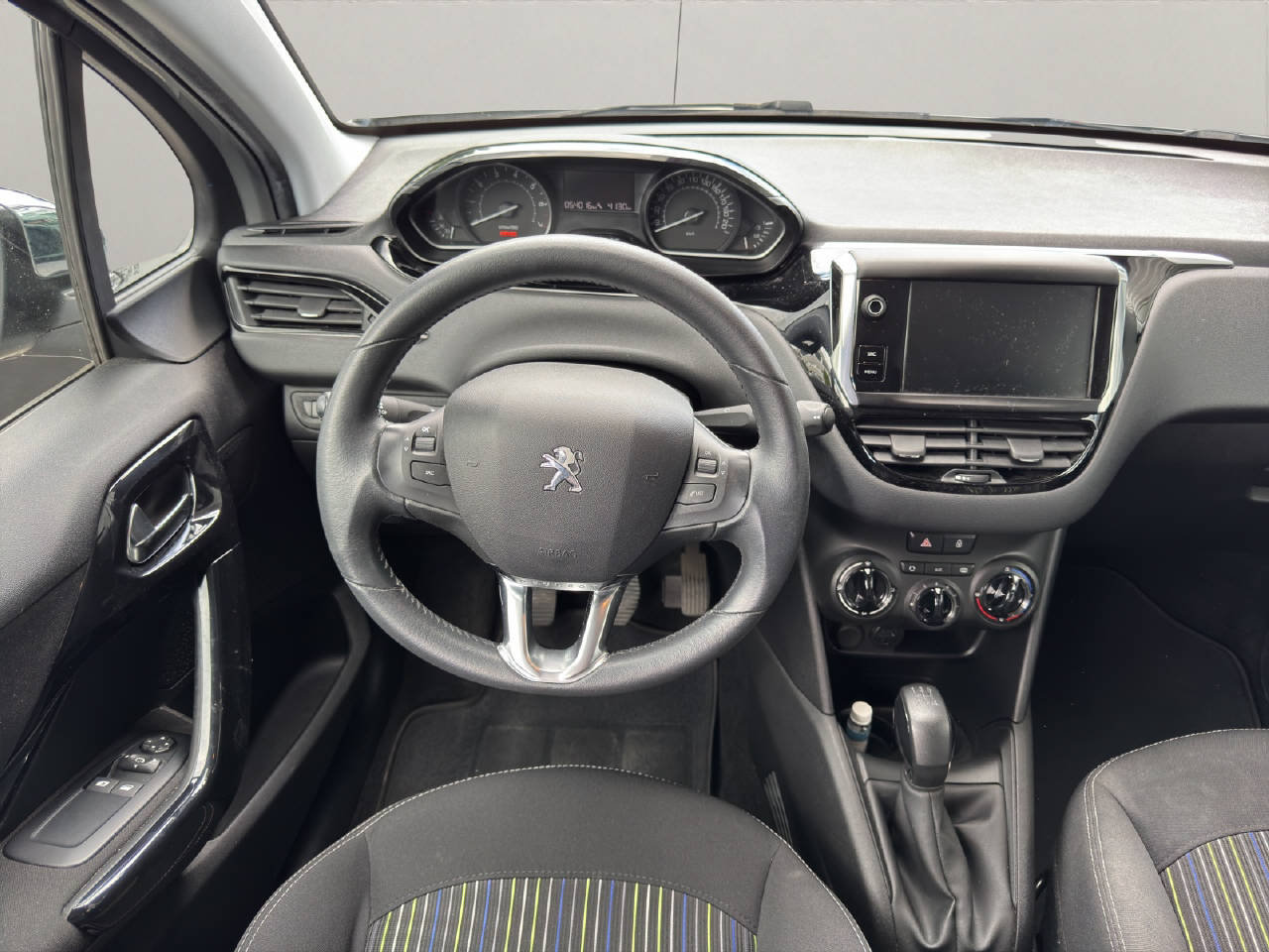 PEUGEOT 208 1.2 PureTech Urban Soul, Essence, Occasion / Utilisé, Manuelle - 5