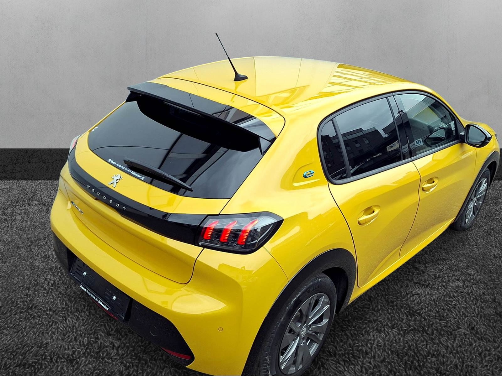 PEUGEOT 208 e-Allure, Électrique, Occasion / Utilisé, Automatique - 5